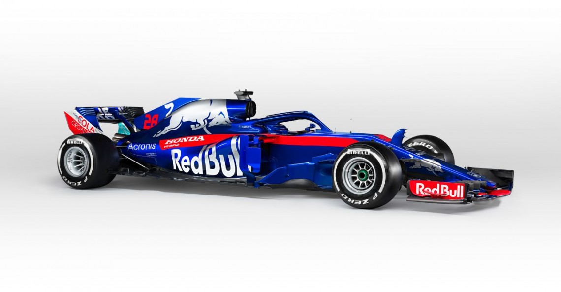Nowy bolid Toro Rosso na kolejnych ujęciach