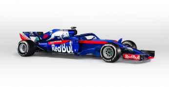Nowy bolid Toro Rosso na kolejnych ujęciach