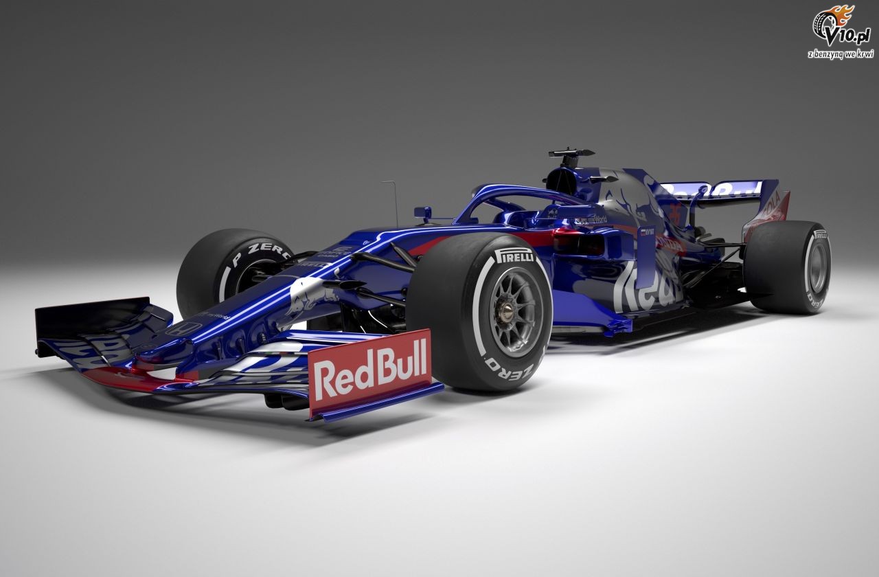 Albon debiutuje w bolidzie F1
