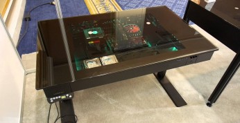 Lian Li DK-04 - ciekawa obudowa PC w biurku