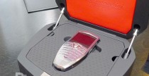 Lamborghini prezentuje telefon ze skry krokodyla