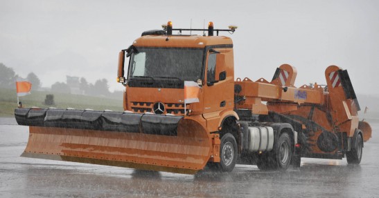 Autonomiczne pługi Mercedesa