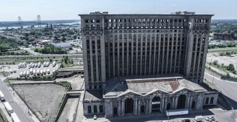 Ford zainwestował w gmach Michigan Central Station