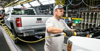 General Motors przeznaczy miliard dolarow na fabryki w USA