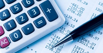 Leasing w obcej walucie: jak obniżyć wysokość rat?