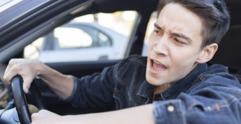 Agresja na drodze nadal jest poważnym problemem Polaków