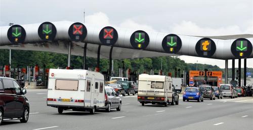 Kolejka przed francusk autostrad