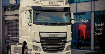 Ciężarówki i autobusy sprzedają się jak świeże bułeczki