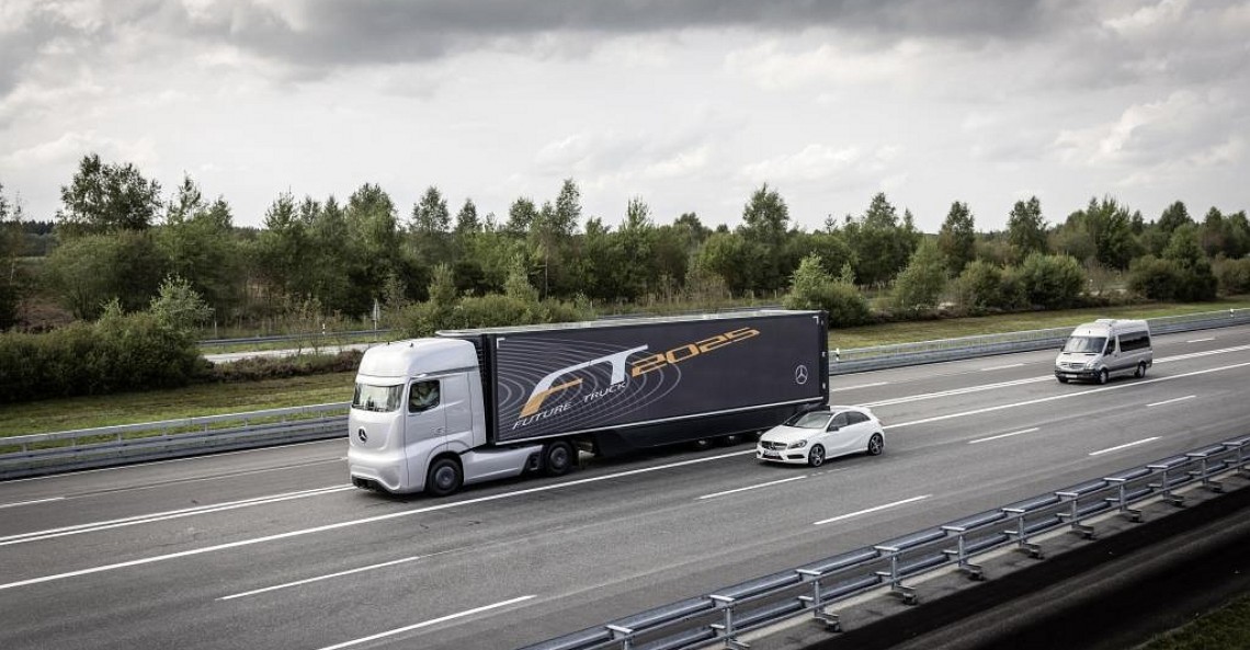 Prototyp ciężarówki Mercedes-Benz na rok 2025