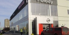Nissan: nowy salon w Poznaniu