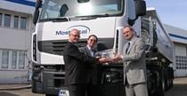 Mostostal Warszawa wybra Renault Premium Lander 460 DXi