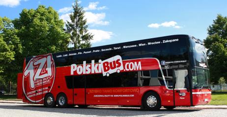 Van Hool w barwach firmy PolskiBus.com