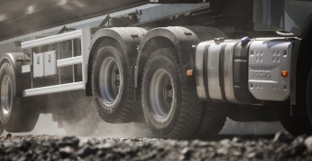 Układ 6x4 z podnoszoną trzecią osią - nowość od Volvo Trucks