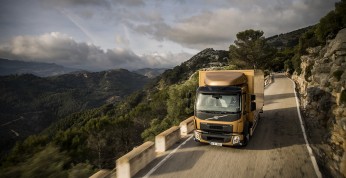 Słaby sierpień w sprzedaży samochodów użytkowych - mniej...