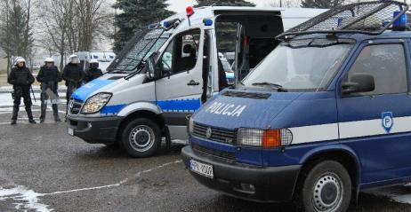Przekazanie policji nowych Sprinterów