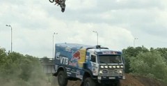 Backflip nad latającym KAMAZ'em RedBulla!