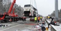Niemcy: tragiczny wypadek autokaru z dziemi, 3 osoby nie yj
