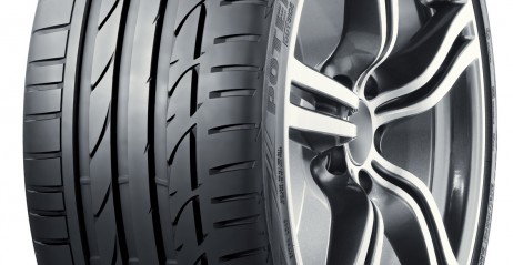 Bridgestone Potenza S001 Ultra High Performance