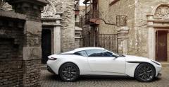 Aston Martin DB11