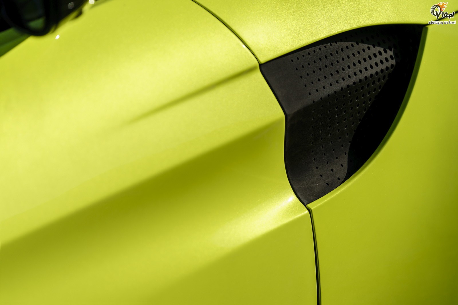 Aston Martin Vantage