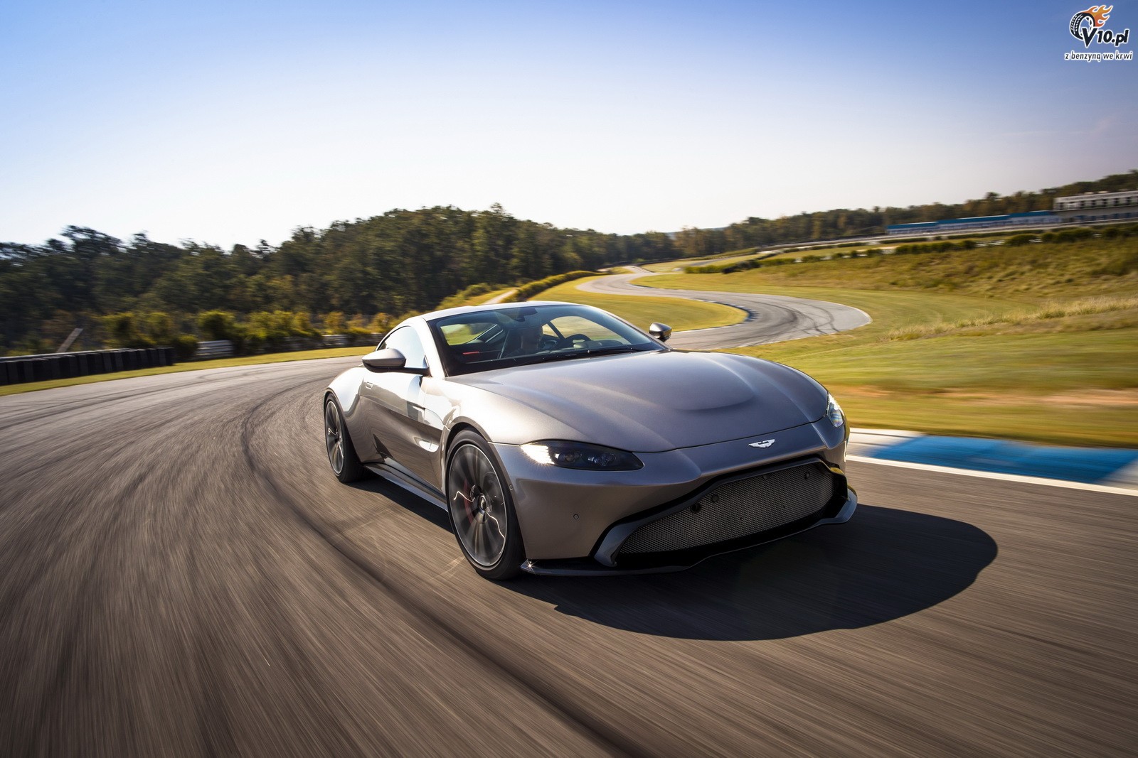 Aston Martin Vantage
