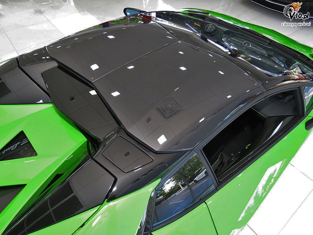 Lamborghini Aventador LP750-4 SV Roadster