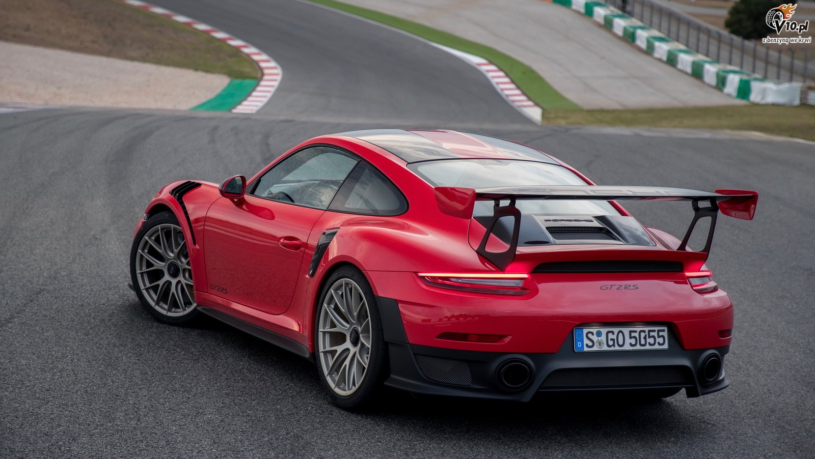 Porsche 911 GT2 RS