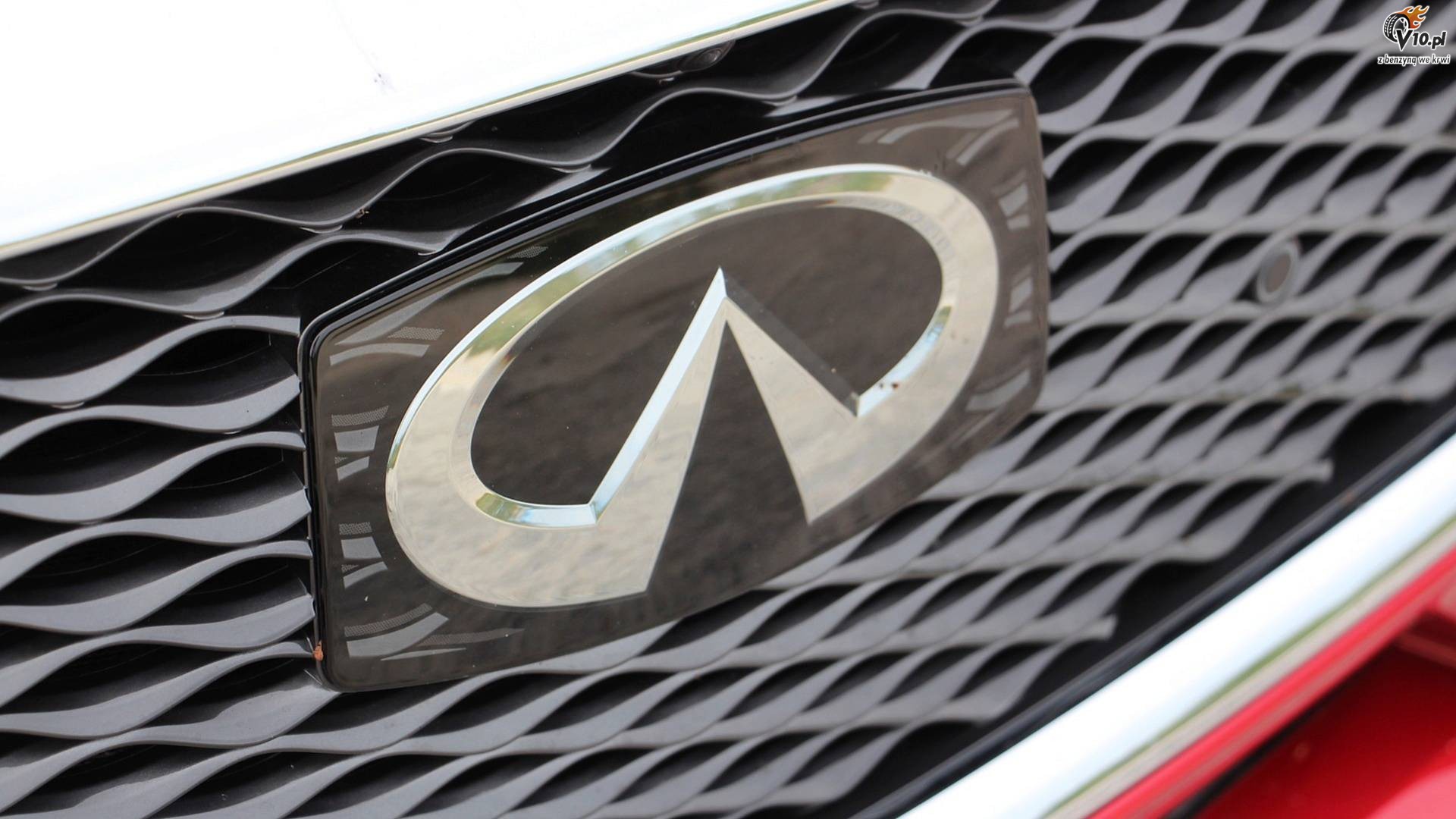 Infiniti Q60 Red Sport 400