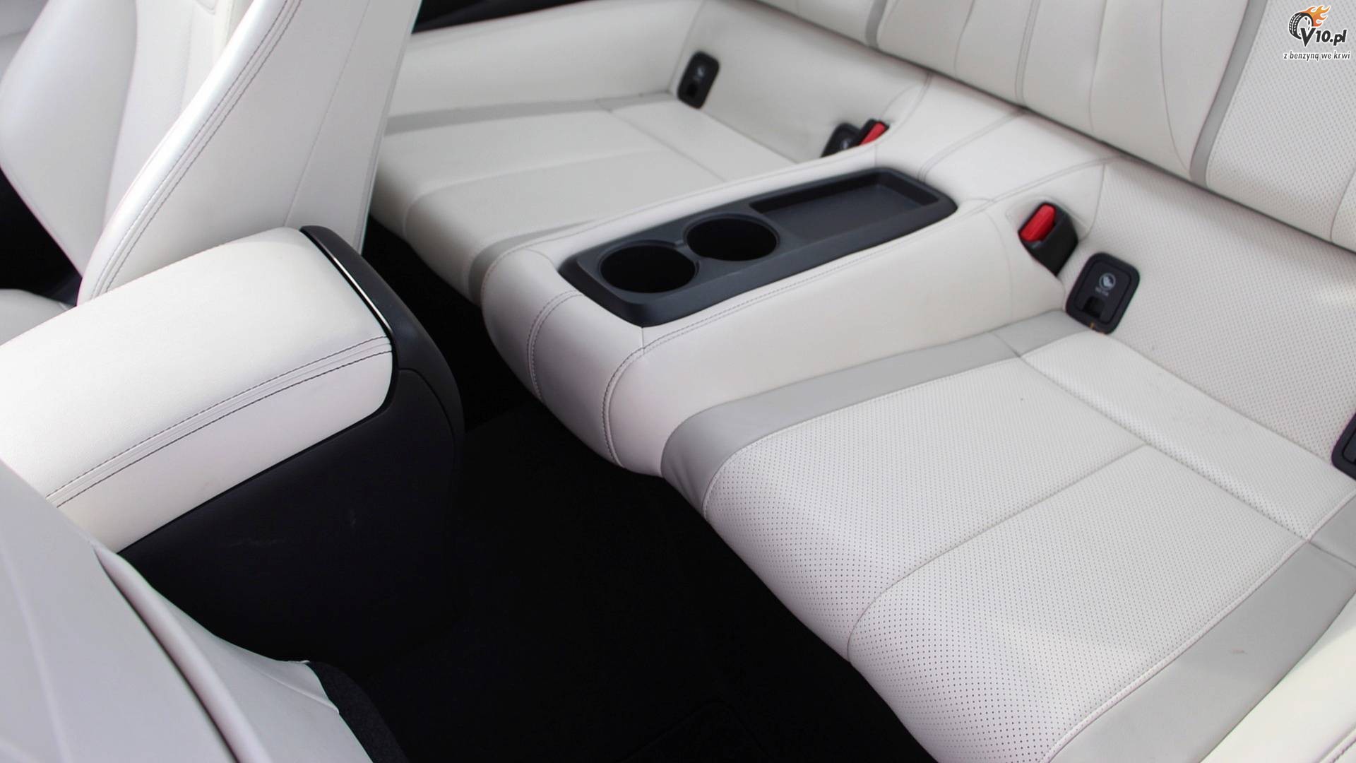 Infiniti Q60 Red Sport 400