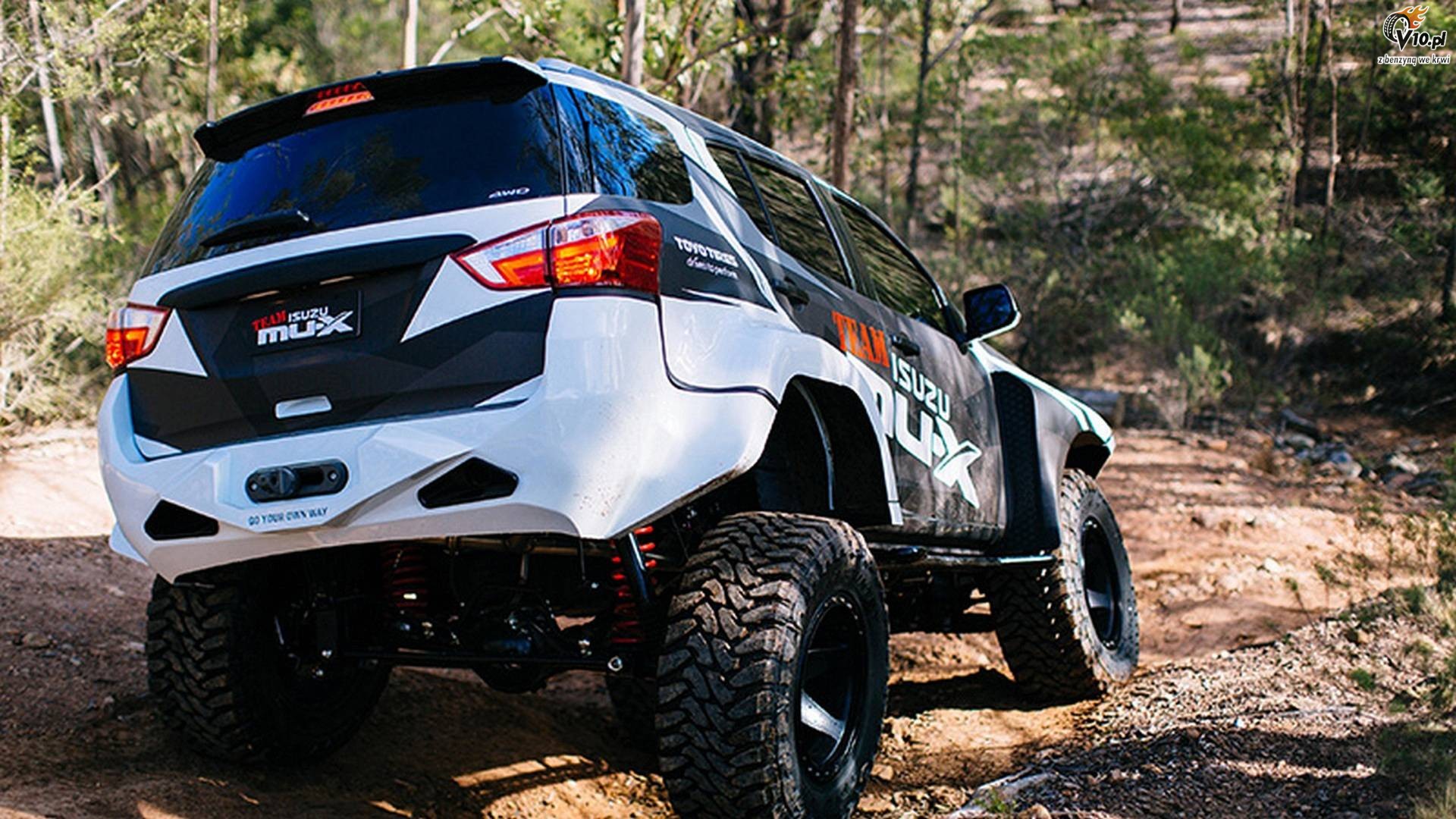 Isuzu X D-Max i MU-X