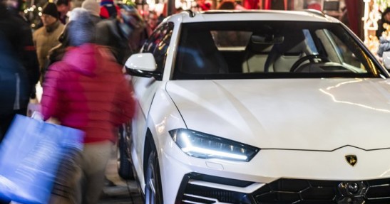 Lamborghini Christmas Drive