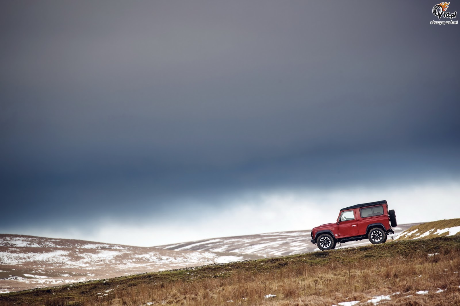 Land Rover Defender w edycji Works V8