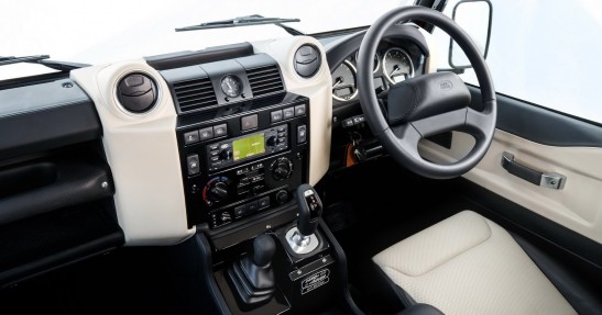 Land Rover Defender Works V8