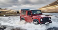 Land Rover Defender Works V8