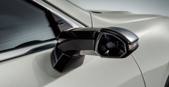 Lexus ES 2019 z kamerami zamiast lusterek w Japonii