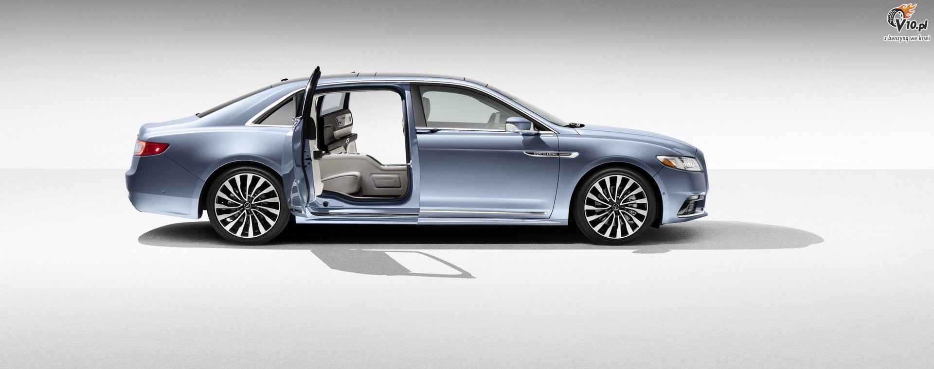 Lincoln Continental 80th Anniversary Coach Door Edition