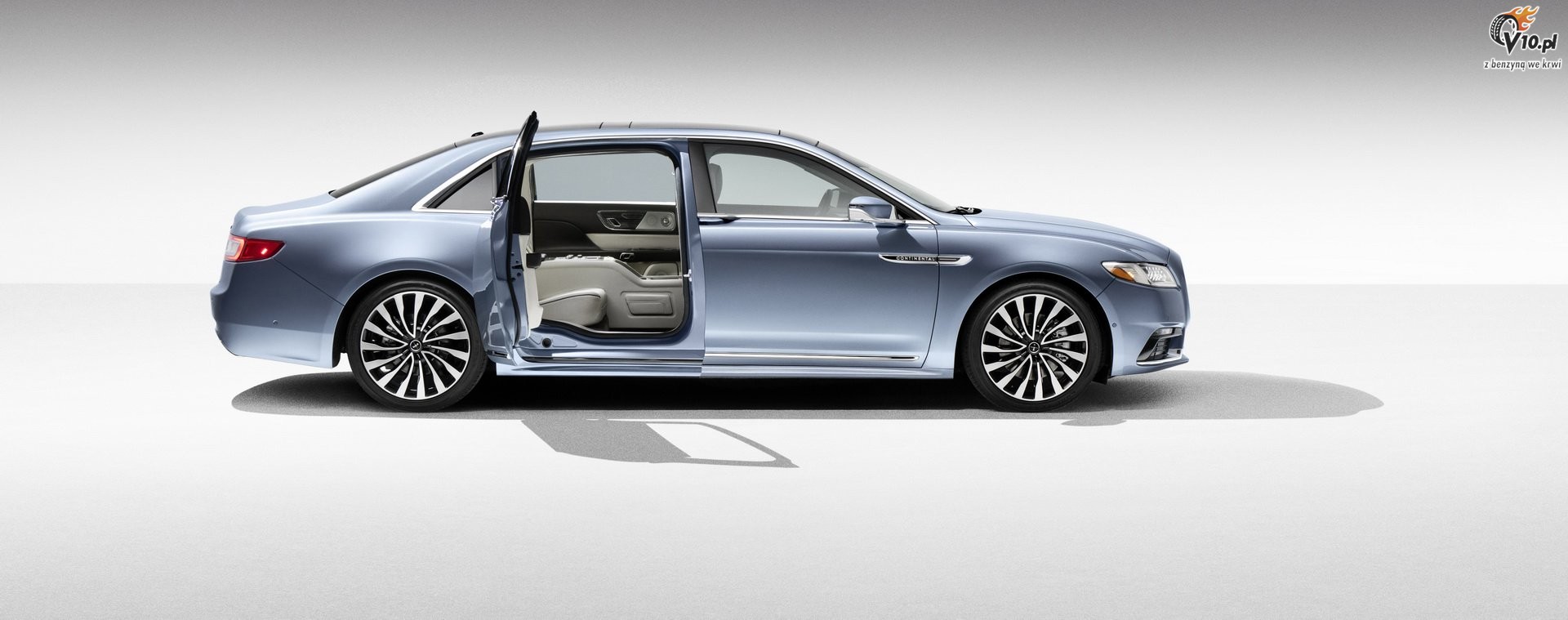 Lincoln Continental 80th Anniversary Coach Door Edition