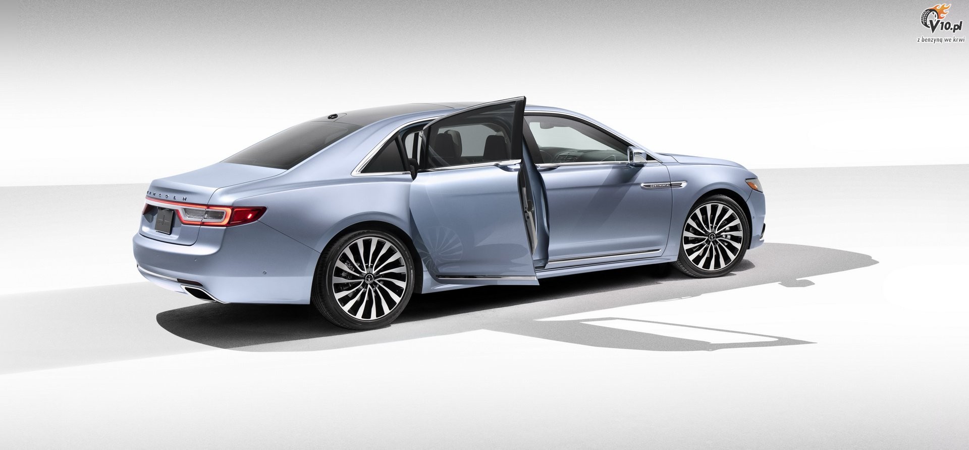 Lincoln Continental 80th Anniversary Coach Door Edition