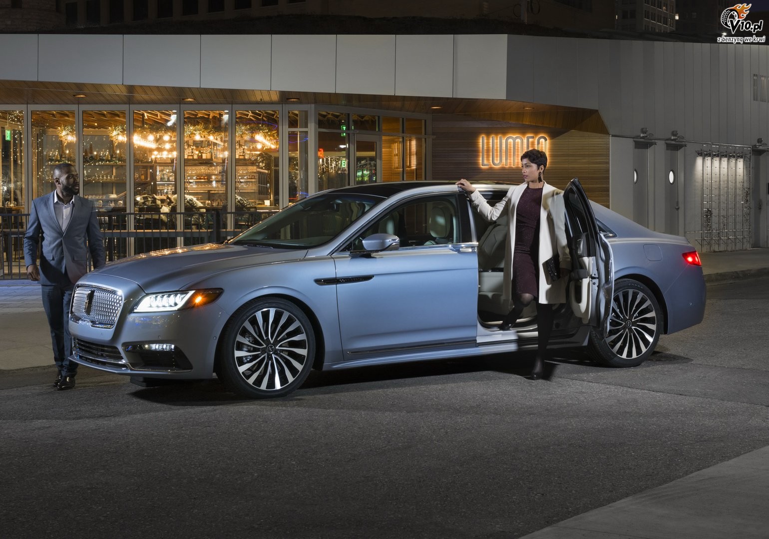 Lincoln Continental 80th Anniversary Coach Door Edition