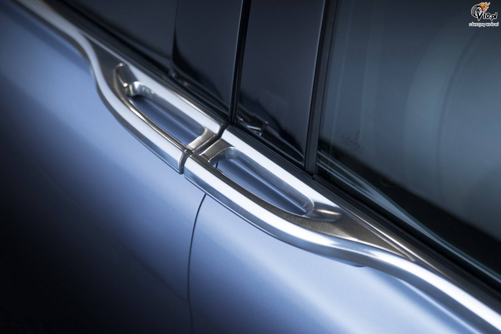 Lincoln Continental 80th Anniversary Coach Door Edition