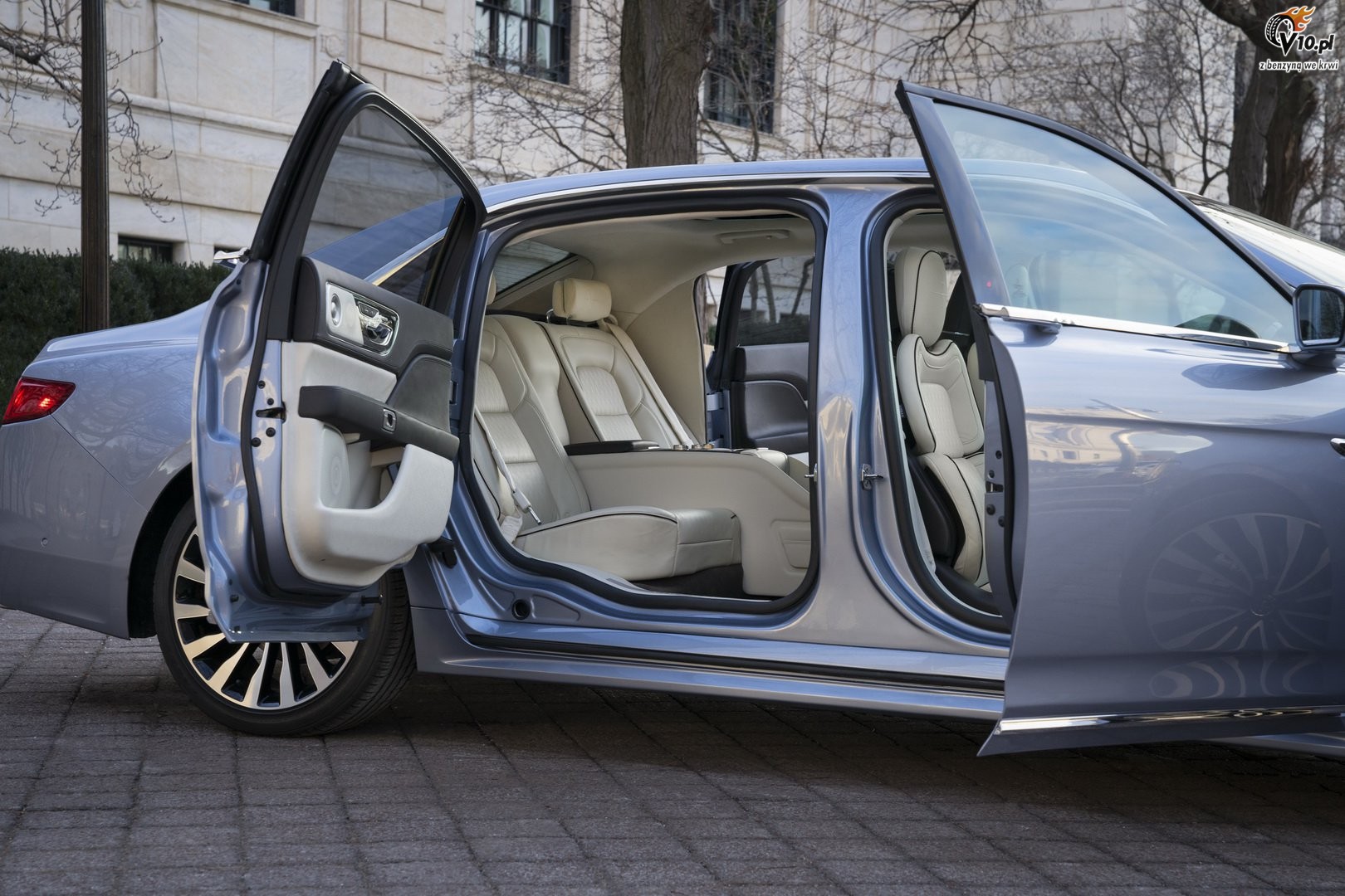 Lincoln Continental 80th Anniversary Coach Door Edition