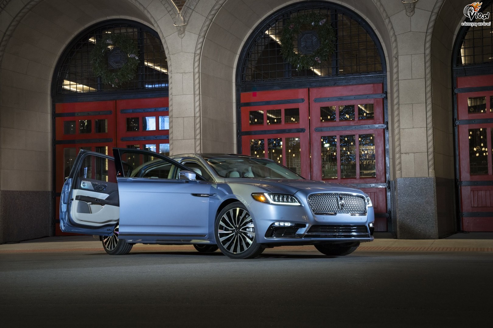 Lincoln Continental 80th Anniversary Coach Door Edition