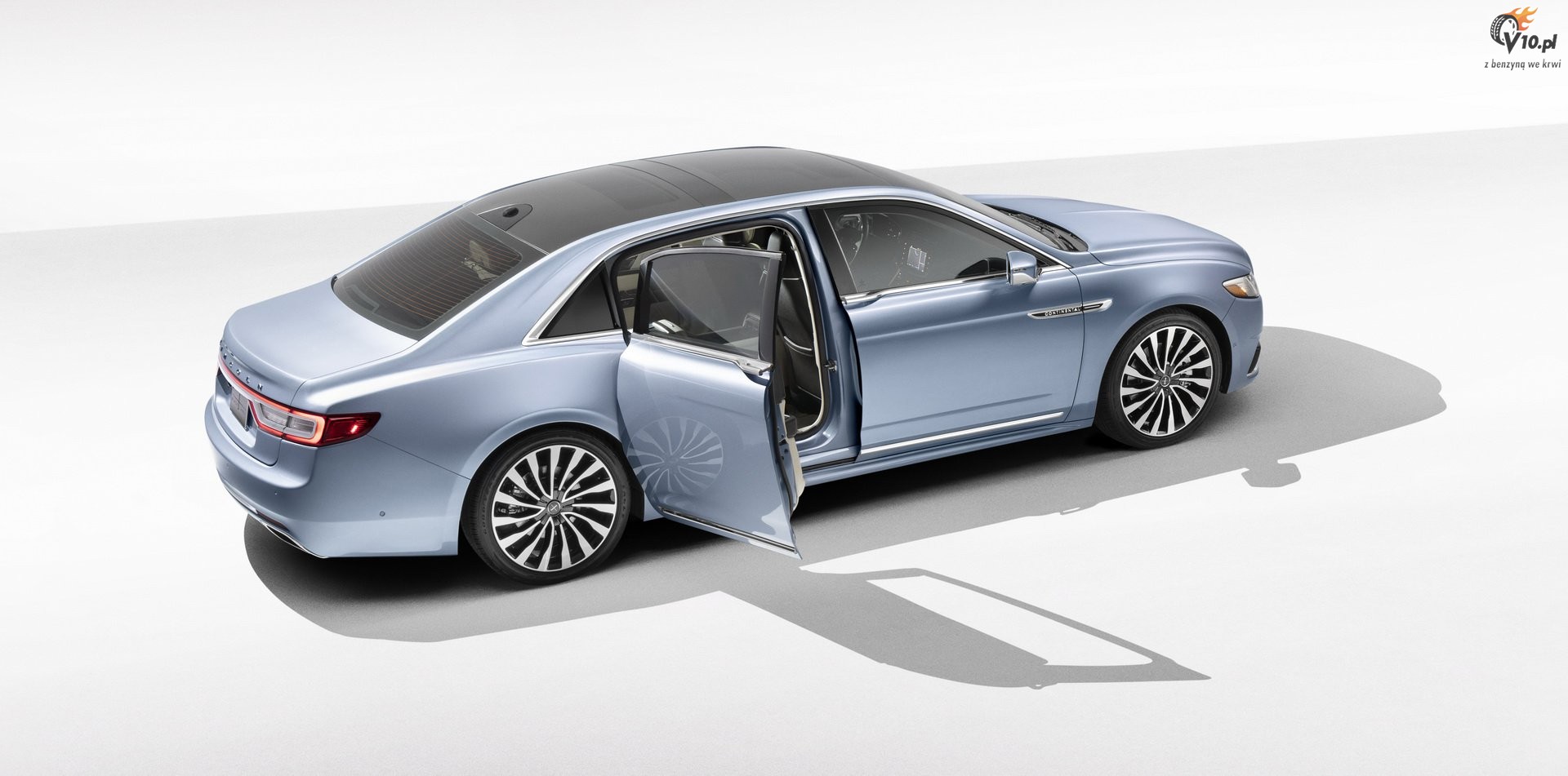 Lincoln Continental 80th Anniversary Coach Door Edition