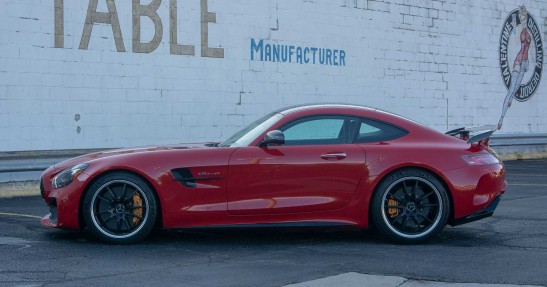 Mercedes AMG GT R