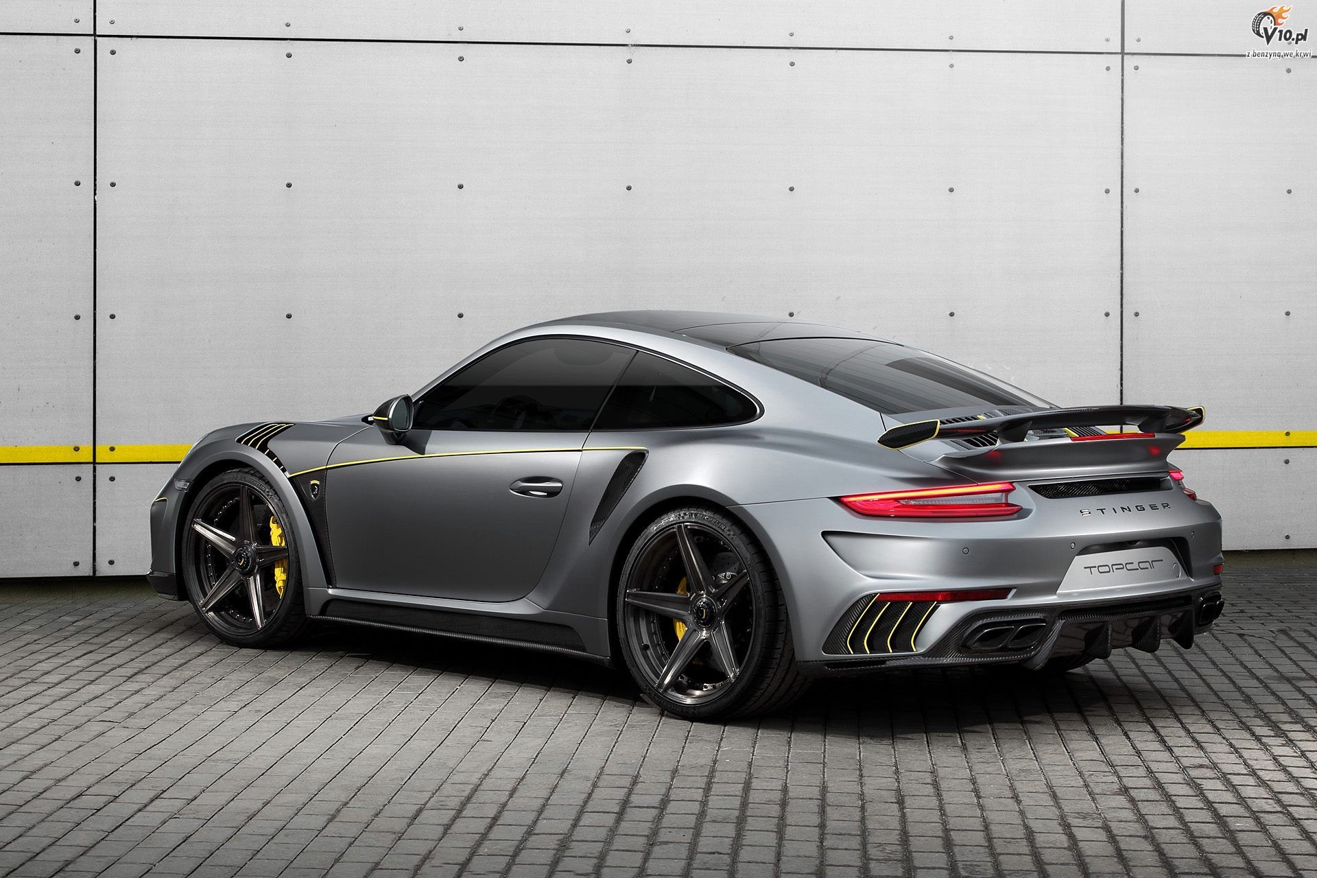 Porsche 911 Turbo Stinger GTR