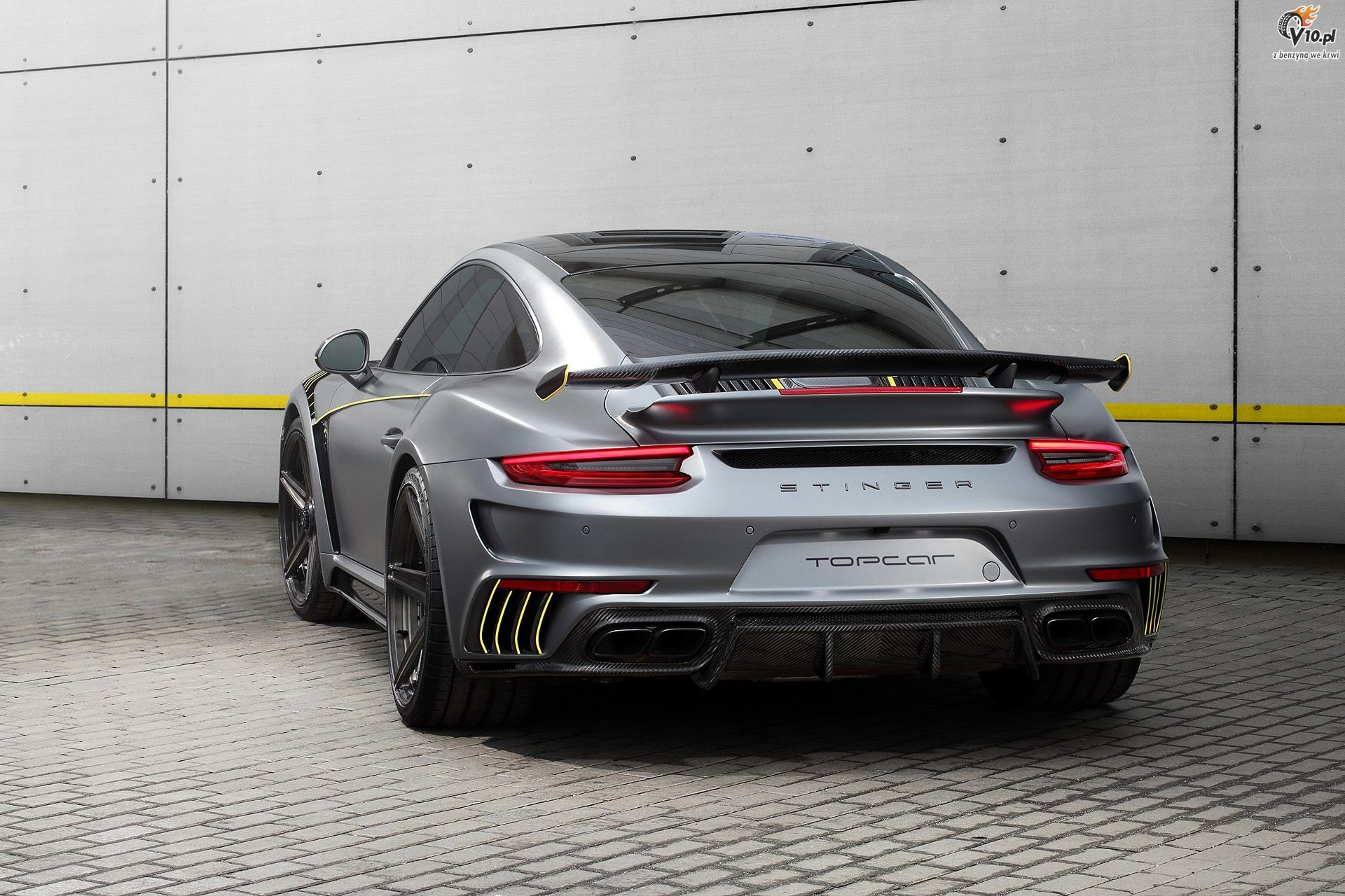 Porsche 911 Turbo Stinger GTR