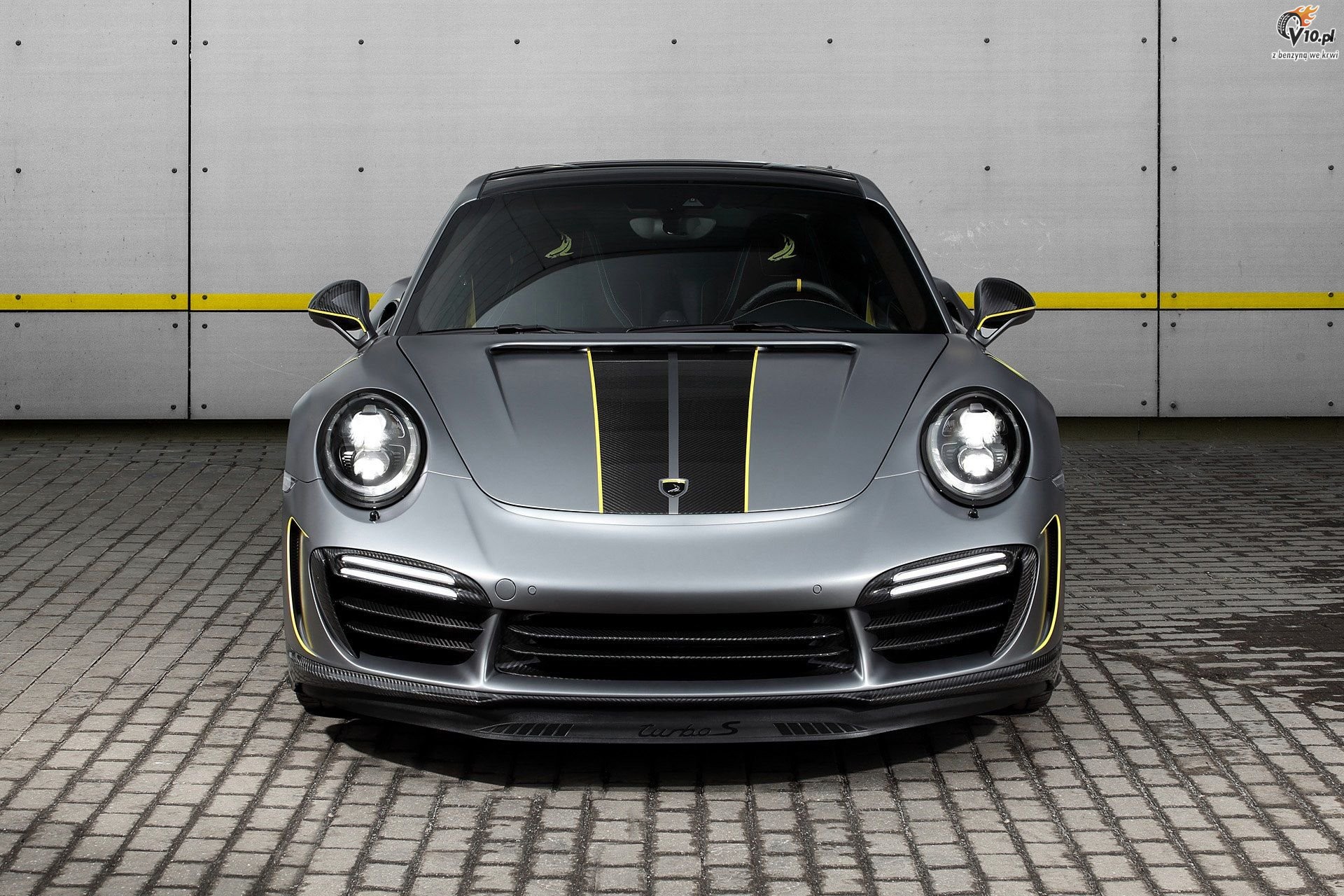 Porsche 911 Turbo Stinger GTR