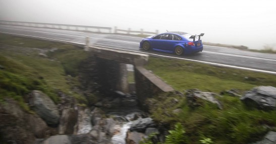 Subaru na Drodze Transfogarskiej