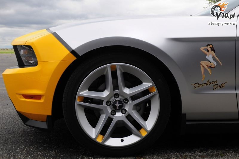 Ford Mustang AV X10
