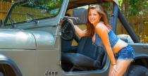 Modelka Playboya i Jeep Wrangler